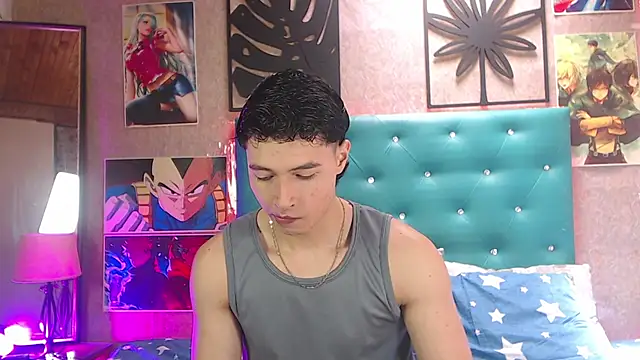 LiamAndrewzz online show from September 2025 05:59:02 PM