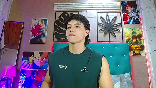 LiamAndrewzz online show from December 2025 08:04:01 PM