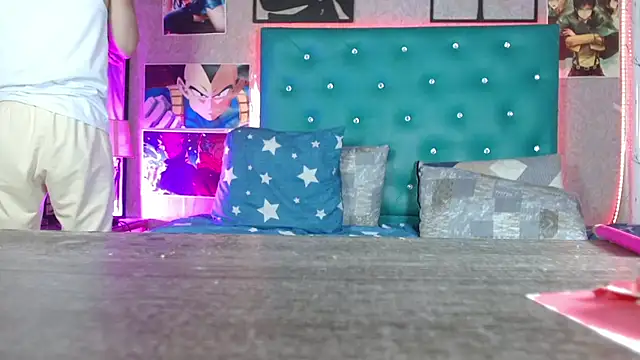 LiamAndrewzz online show from April 2026 07:56:01 AM