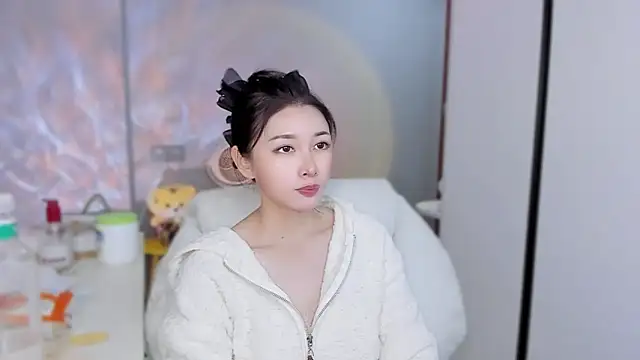 Snapshot of A_dabo chatting on December 2025 09:14:01 AM A dabo online show from December 2025 09:14:01 AM