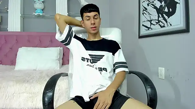 Johann sex online show from September 2025 05:27:02 PM