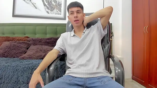 Johann sex online show from February 2026 01:40:02 PM