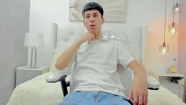 Snapshot of Johann_sex chatting on May 2026 06:16:01 PM Johann sex online show from May 2026 06:16:01 PM