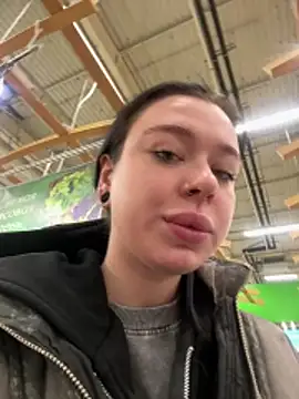 AlishaPrettyBlade online show from March 2026 09:04:01 AM