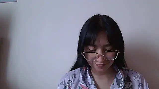 Snapshot of Arielle_lov chatting on January 2026 05:28:02 PM Arielle lov online show from January 2026 05:28:02 PM