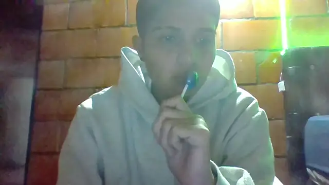 cora-gunn online show from March 2025 04:09:01 AM