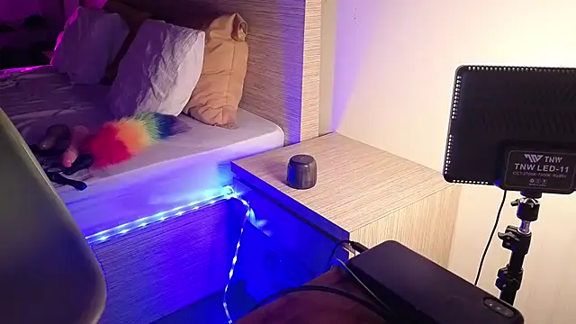 SandyArab online show from February 2025 11:21:02 PM