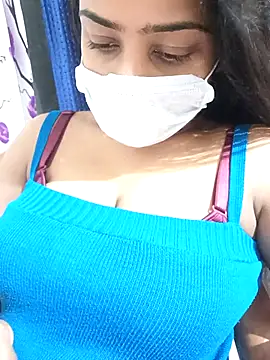 COZY ROZI online show from October 2025 04:59:02 PM