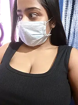 COZY ROZI online show from November 2025 11:01:02 AM