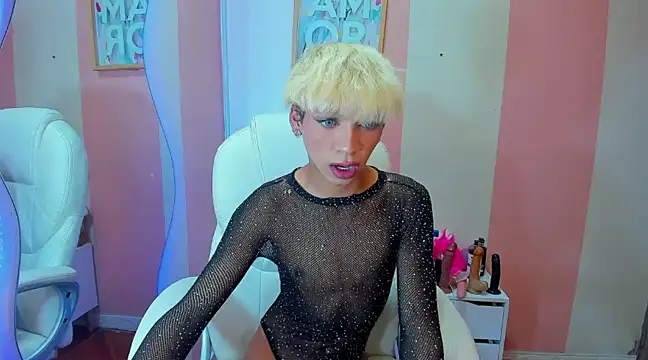 Danny Luxx online show from February 2025 08:15:01 PM