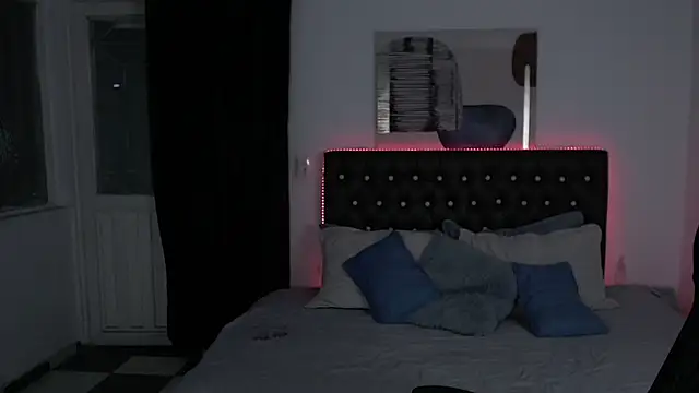 amy royale online show from March 2025 01:42:02 AM