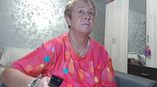 RosesandLillies online show from February 2025 05:51:01 PM