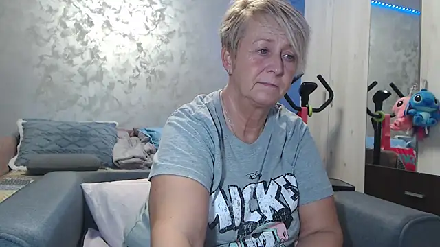 RosesandLillies online show from March 2026 05:52:02 PM