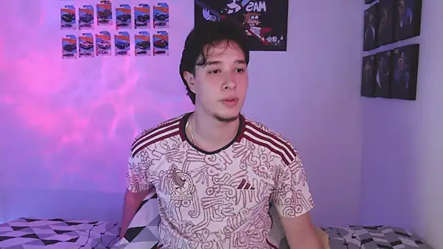 Snapshot of jack_walker190 chatting on July 2026 04:27:01 AM jack walker190 online show from July 2026 04:27:01 AM
