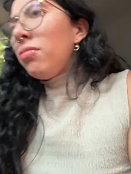 Alice surprise online show from December 2025 08:47:02 PM