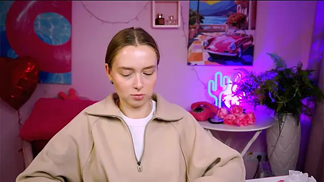 JenniferGraces online show from March 2025 11:08:02 AM