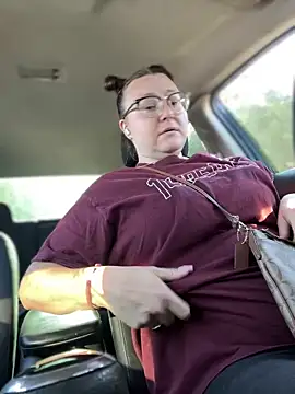 HTXBELLE online show from April 2026 10:33:02 PM