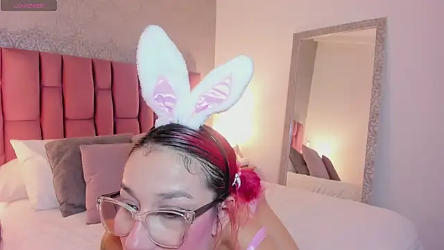 AbellaFox  online show from November 2025 07:29:02 PM