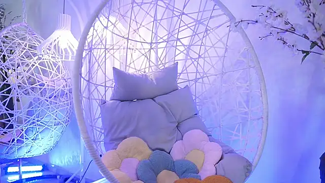 SaharaKramer online show from February 2025 02:52:01 PM