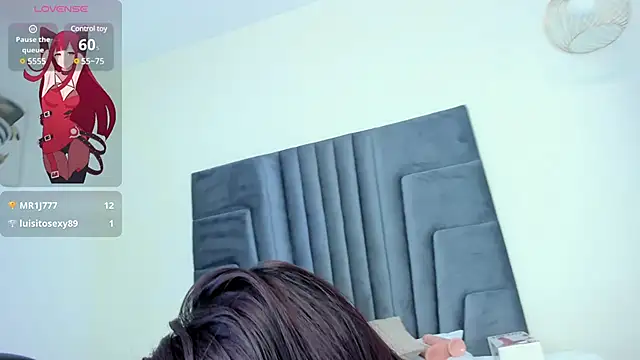 Snapshot of LianaSaez chatting on March 2025 10:50:01 PM LianaSaez online show from March 2025 10:50:01 PM