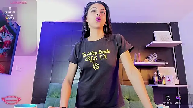 Snapshot of aitana_garcia_ chatting on September 2025 12:05:01 PM aitana garcia online show from September 2025 12:05:01 PM