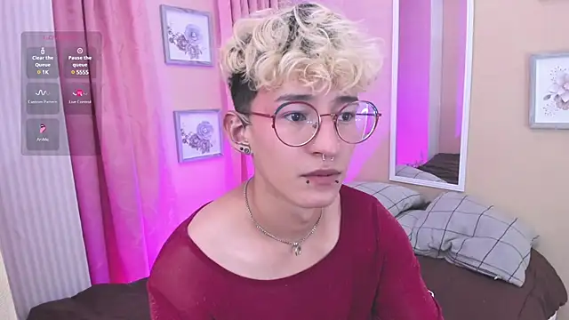 iiangel  online show from March 2025 04:02:02 AM