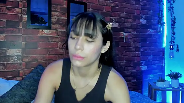 TANIA 06 online show from September 2025 01:11:02 PM