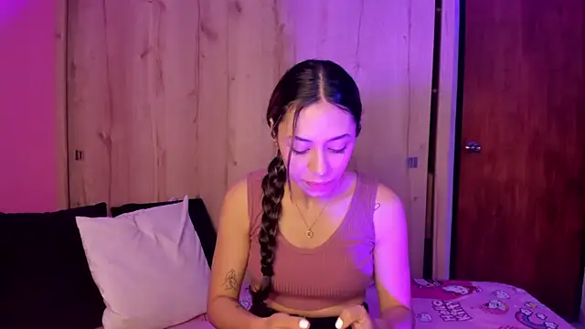 TANIA 06 online show from May 2026 01:10:02 PM