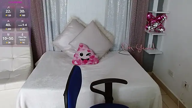 emily-777 online show from February 2025 08:22:02 PM