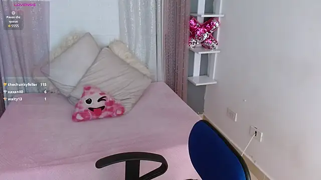 emily-777 online show from March 2025 10:58:02 PM