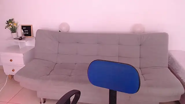 emily-777 online show from September 2025 08:55:02 PM