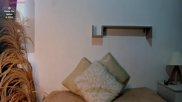 emily-777 online show from November 2025 07:27:01 PM