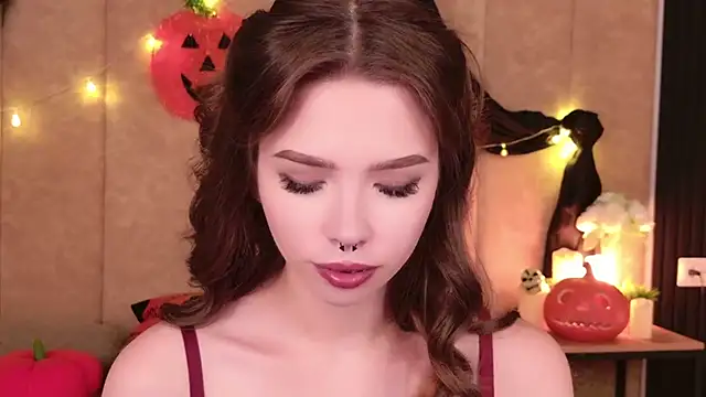 Sierra Fane online show from October 2025 06:28:01 AM