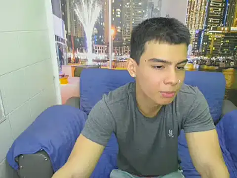 seigfried0 online show from February 2025 06:37:01 PM