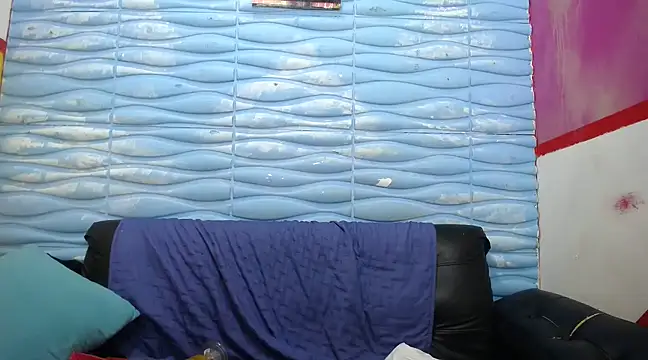 seigfried0 online show from March 2025 10:31:02 PM