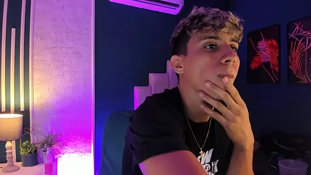 Allex Cano online show from March 2025 09:16:01 AM