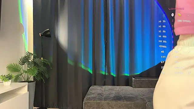 Nerdy Amy online show from October 2025 06:38:02 PM