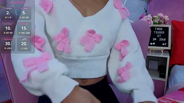 Snapshot of EmmyCortez chatting on November 2025 11:53:01 AM EmmyCortez online show from November 2025 11:53:01 AM