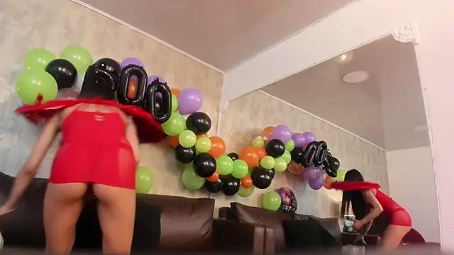 NahomyCarther online show from October 2025 04:03:02 AM