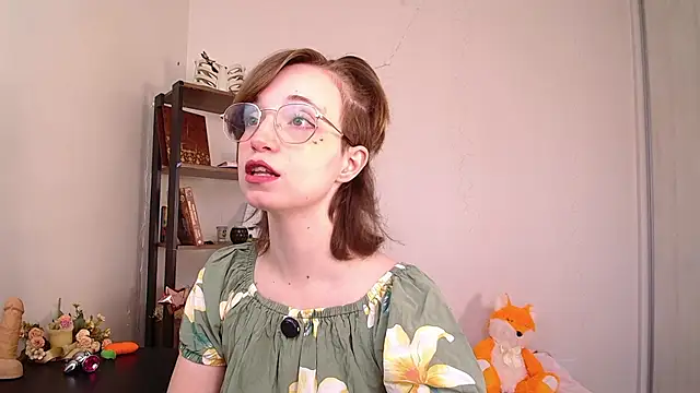 Snapshot of Elise_Nyx chatting on June 2026 11:57:01 AM Elise Nyx online show from June 2026 11:57:01 AM