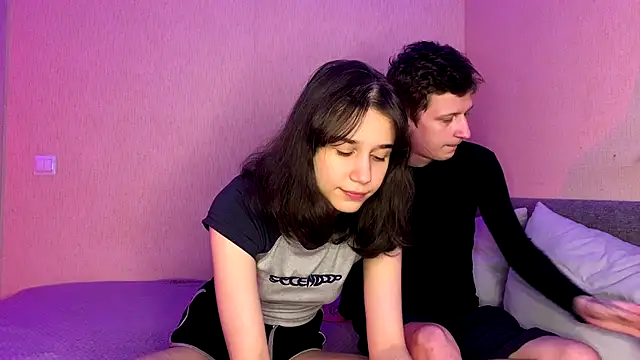 baby lesi online show from October 2025 04:07:01 PM