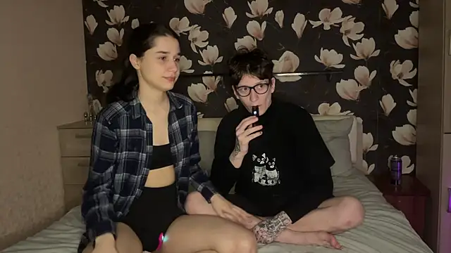 baby lesi online show from April 2026 06:57:02 PM