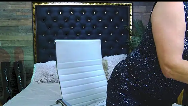 LadyTouch online show from February 2025 09:00:02 AM