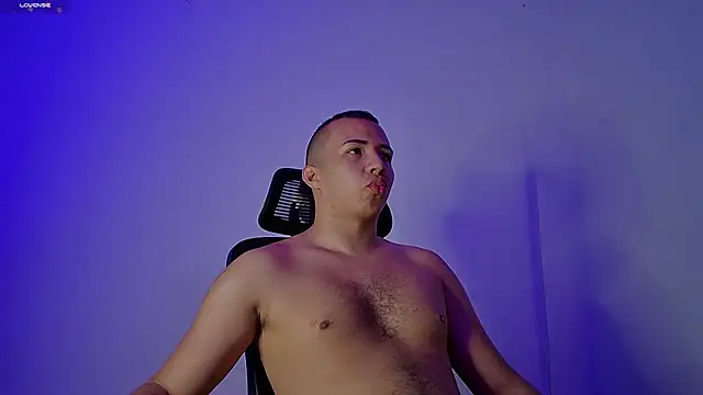 Donathoo1 online show from March 2025 02:18:02 PM