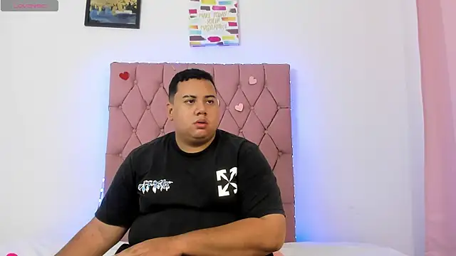 MICHAEL AND SHARON online show from November 2025 04:23:02 AM