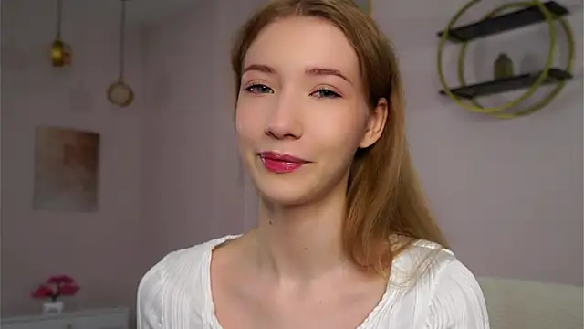 SunnivaCovil online show from September 2025 02:40:01 PM