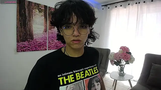 Snapshot of cheryl_bohareal chatting on March 2025 06:22:01 PM cheryl bohareal online show from March 2025 06:22:01 PM