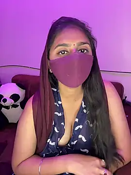 Dishasarmaa05 online show from March 2025 06:42:02 PM