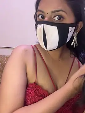 Dishasarmaa05 online show from April 2026 03:05:01 PM