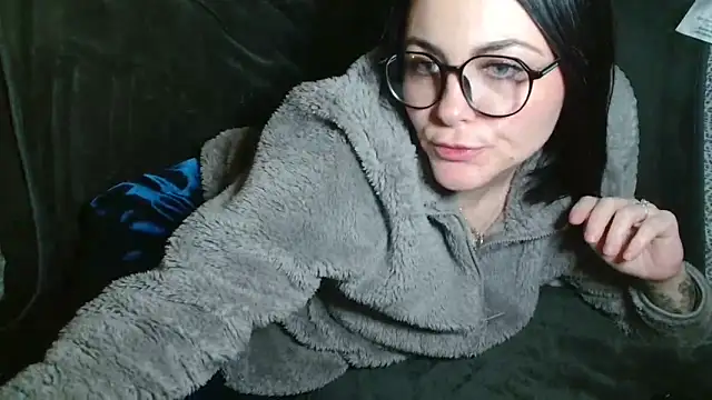 Xx Mia R xX online show from January 2026 12:58:02 AM